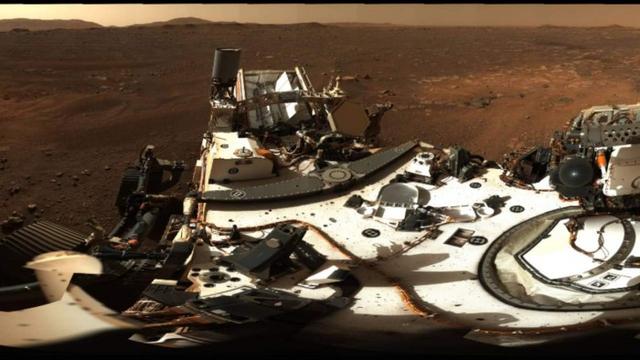 NASA分享“毅力号”拍摄的首张高清火星全景图 