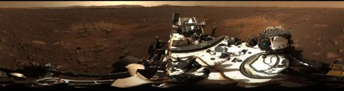 NASA分享“毅力号”拍摄的首张高清火星全景图 