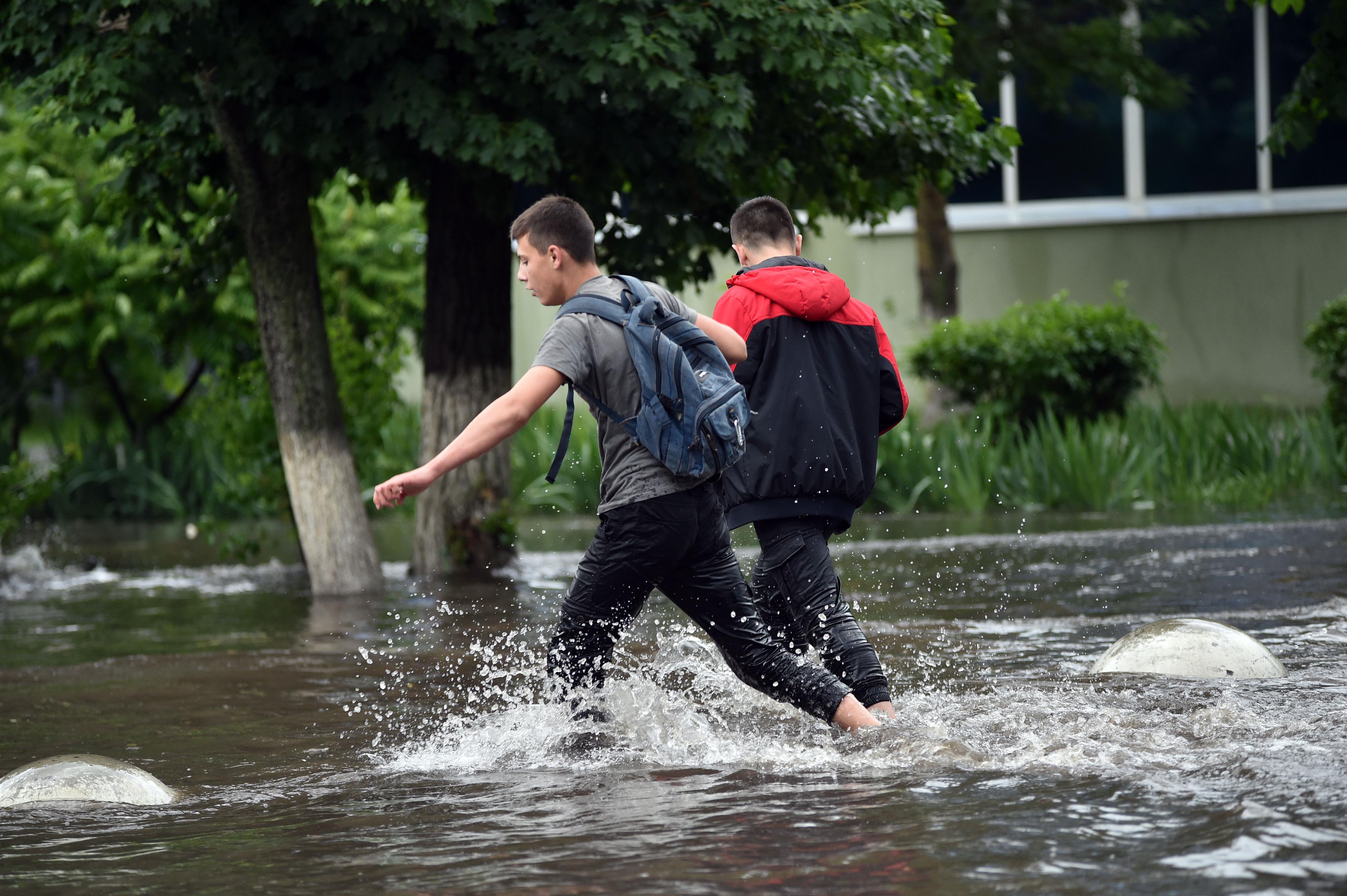 乌克兰东部地区遭遇强降雨天气