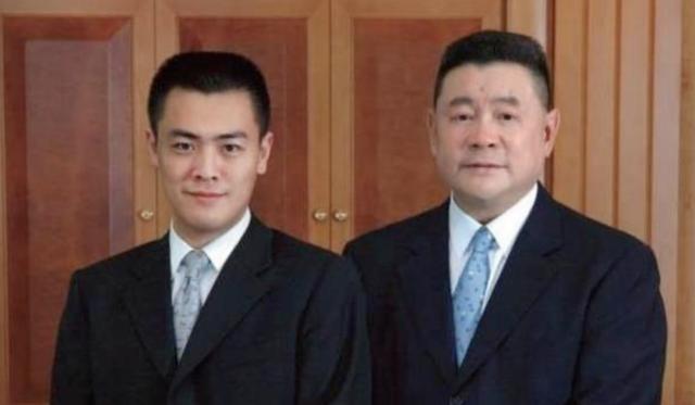 刘鸣炜获续任海洋公园主席，已放弃刘銮雄产业，华置主席名存实亡